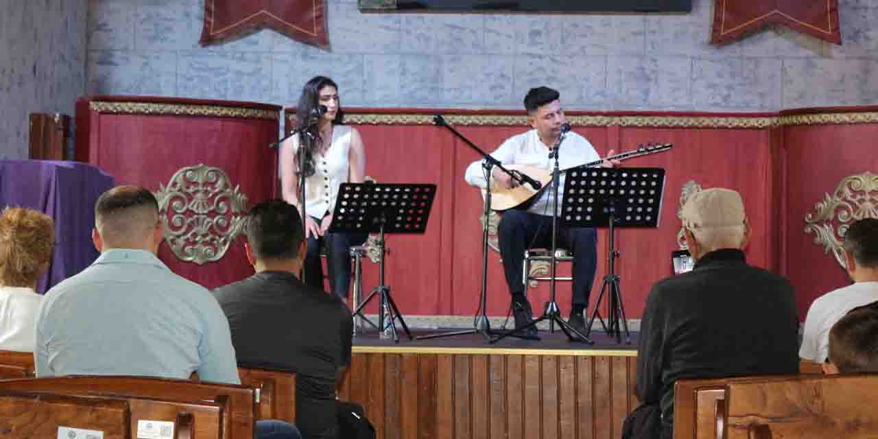 Eskişehir'de Masal Şatosu'nda eşsiz müzik dinletisi sunuldu