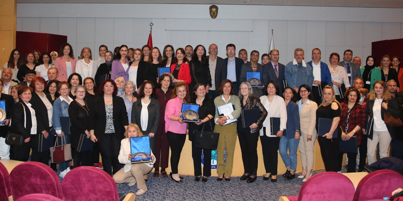 ESOGÜ'den emekli olan personellere özel tören