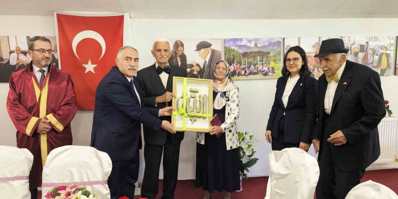 Huzurevinde aşkı buldular: O çift ikinci baharlarını yaşıyor