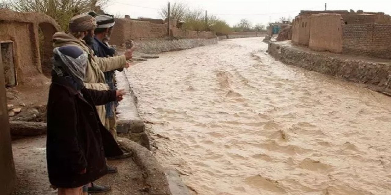 Afganistan’da selde can pazarı: 344 ölü