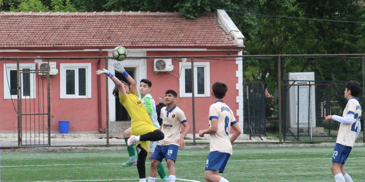 U17’lerde çeyrek final zamanı