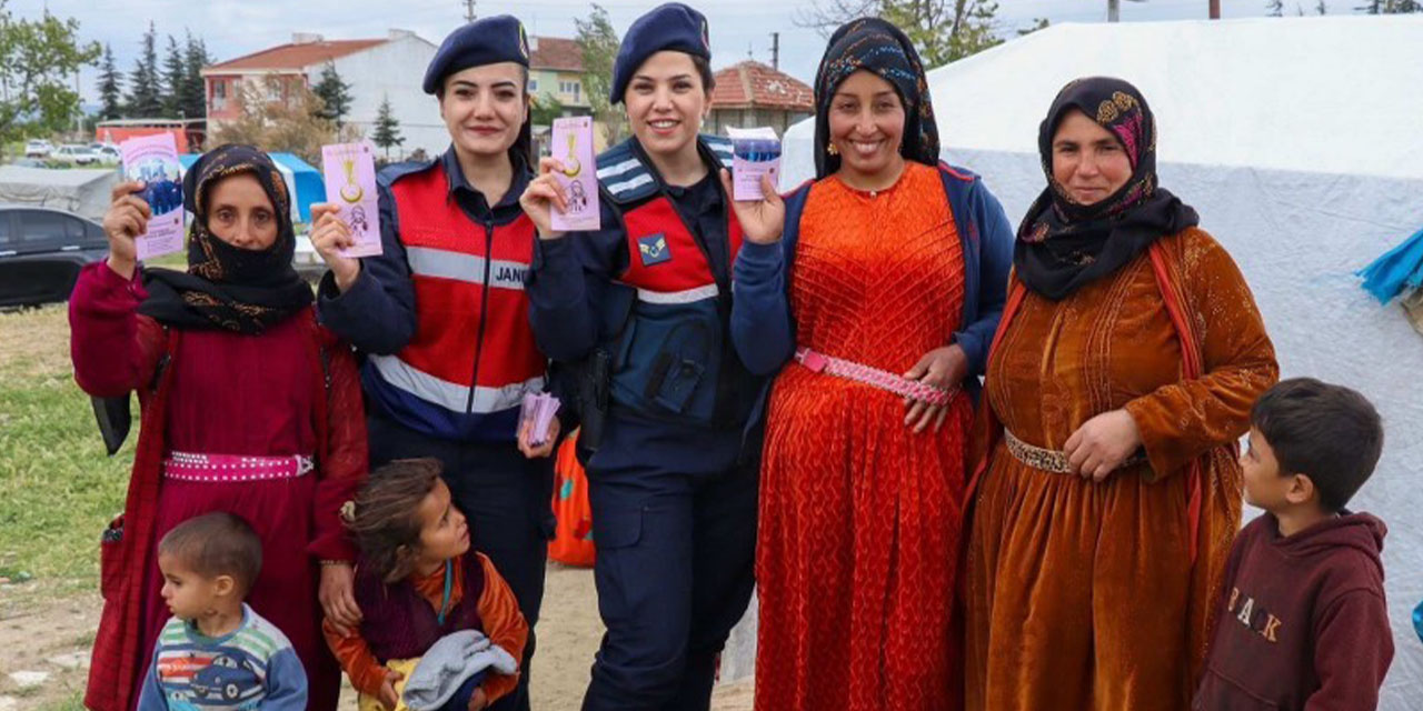 Eskişehir'de  tarım işçisi kadınlara KADES tanıtıldı