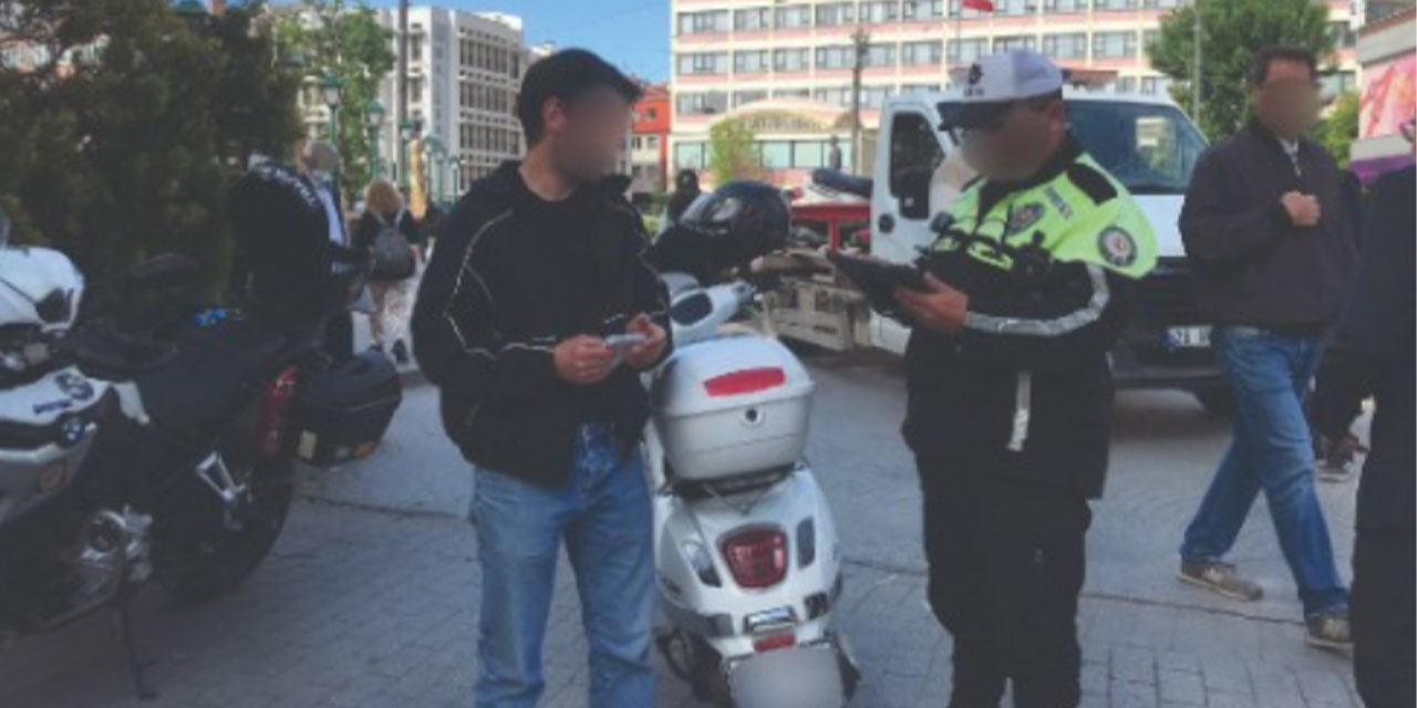Eskişehir'de kural ihlali yapan motosiklet sürücülerine ceza