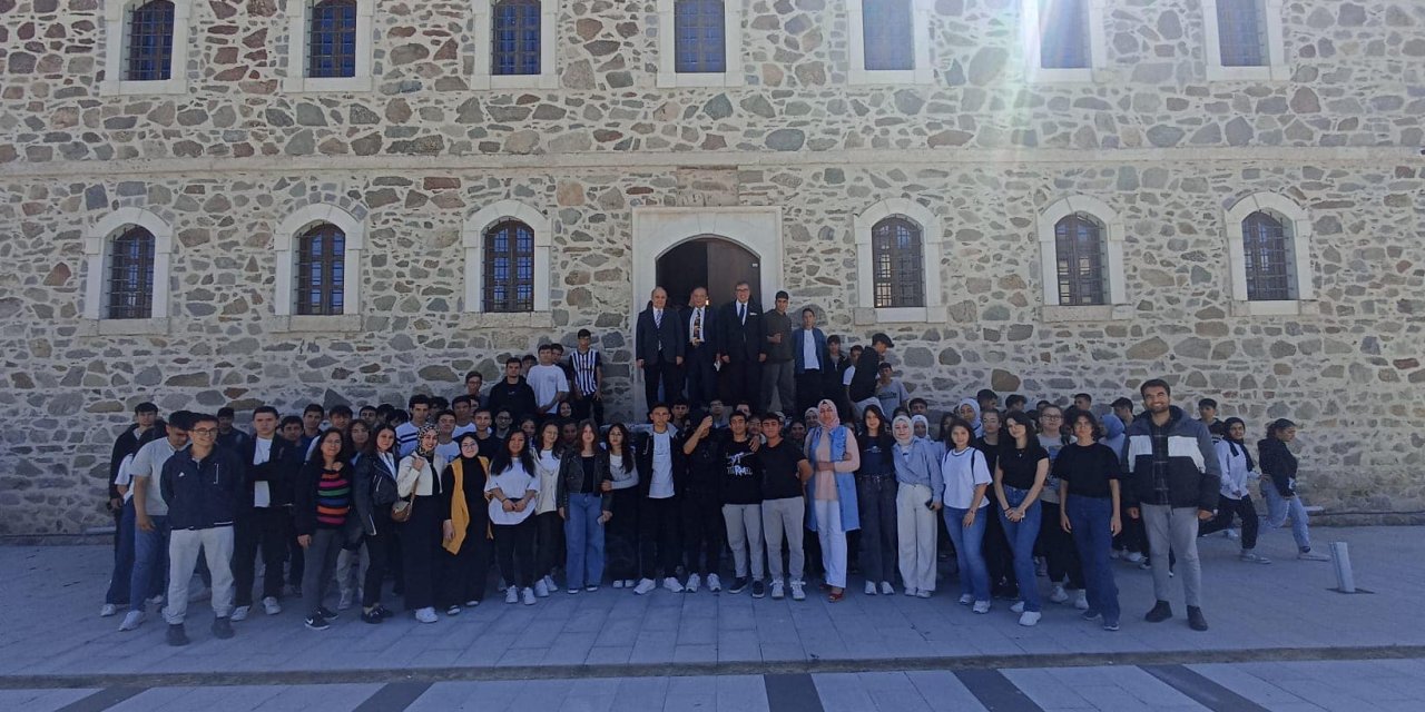 Sivrihisar'da öğrenciler için "Kariyer Günleri" düzenlendi