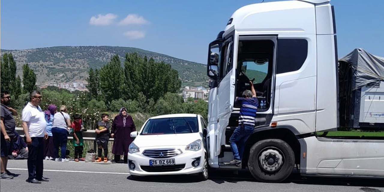 Bozüyük’te feci kaza: 2 kişi yaralandı