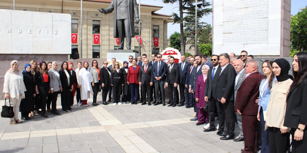 Eskişehir AK Parti'den 19 Mayıs'ta çelenkli anma