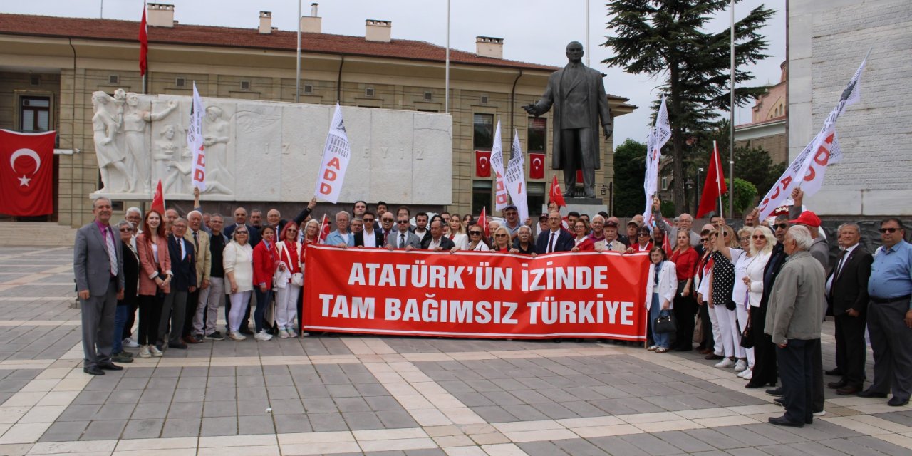 Vilayet Meydanı’nda 105’inci yıl coşkusu