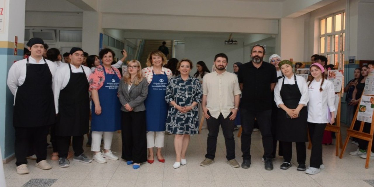 “Dönem Sonu İngilizce Proje Sergisi” açıldı