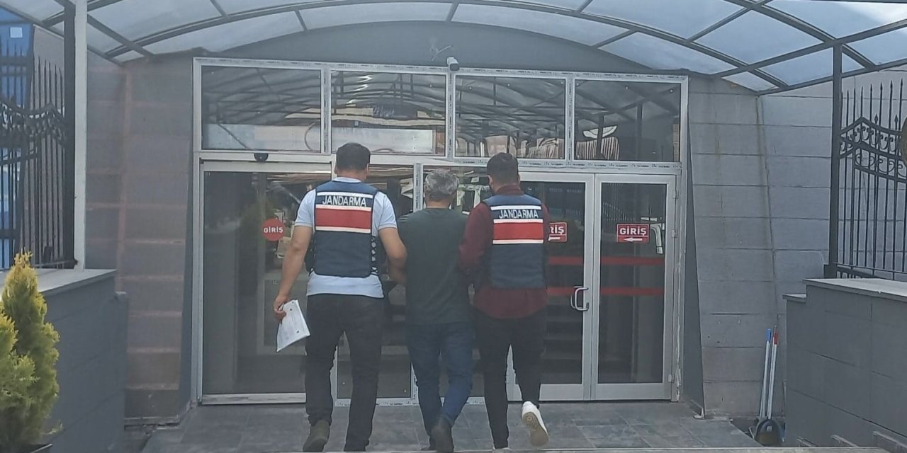 Eskişehir jandarması terör örgütü üyesini kıskıvrak yakaladı