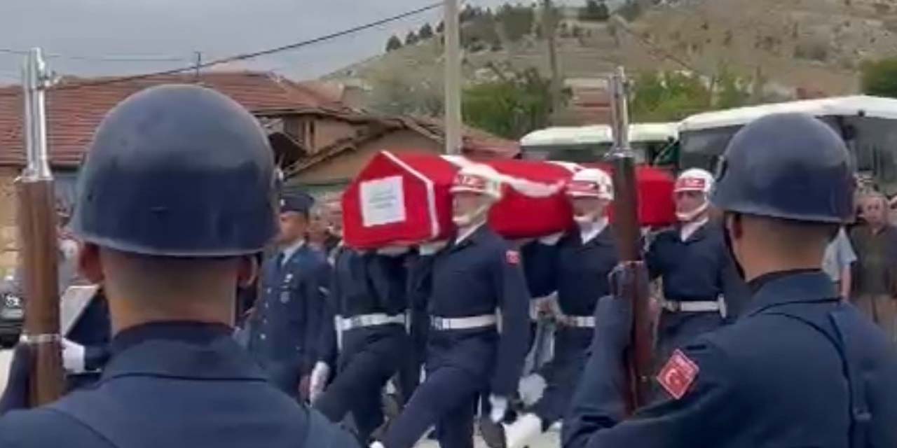Eskişehir'de Kıbrıs gazisi son yolculuğuna uğurlandı