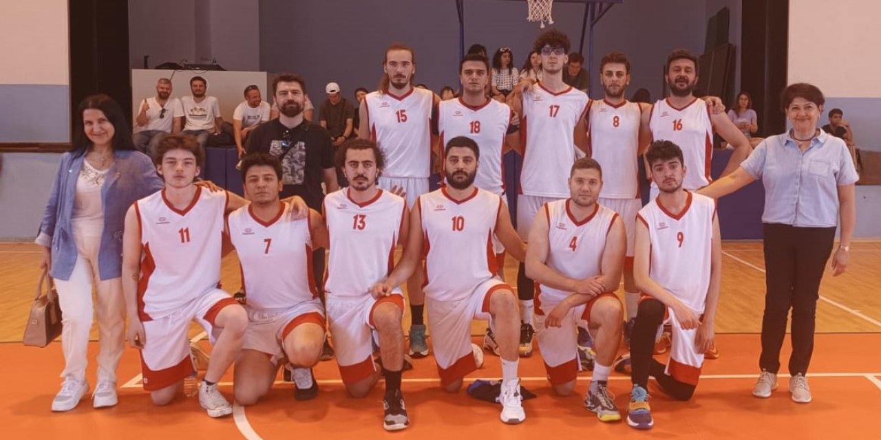 Basketbolda şampiyon İİBF