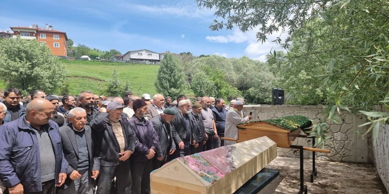 Zehirlenen yaşlı çift son yolculuğuna uğurlandı