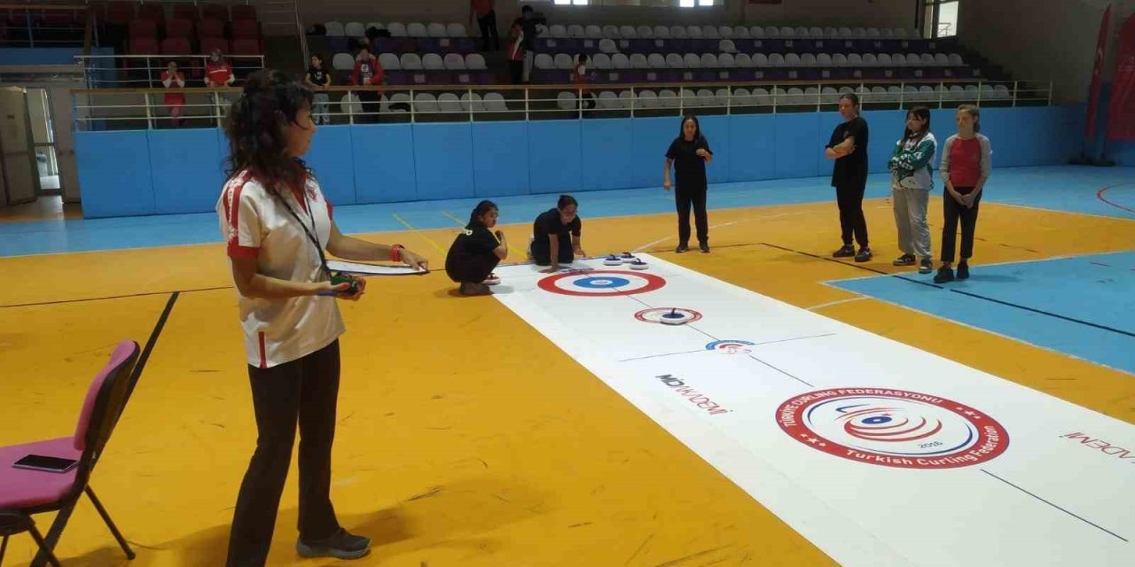 Floor Curling müsabakaları sona erdi