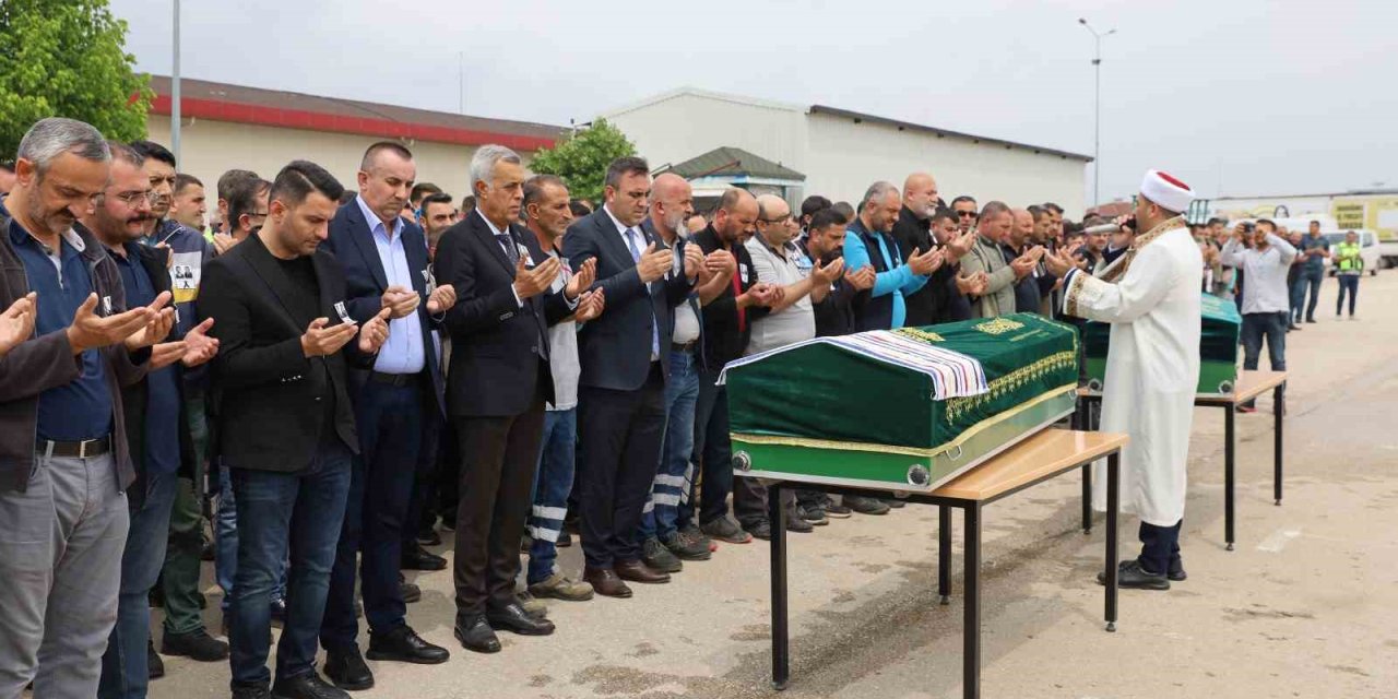 Mesai arkadaşları tarafından son yolculuklarına uğurlandılar