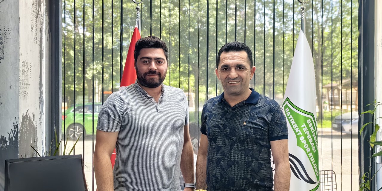Batıkentspor şampiyon hocası ile yola devam ediyor!