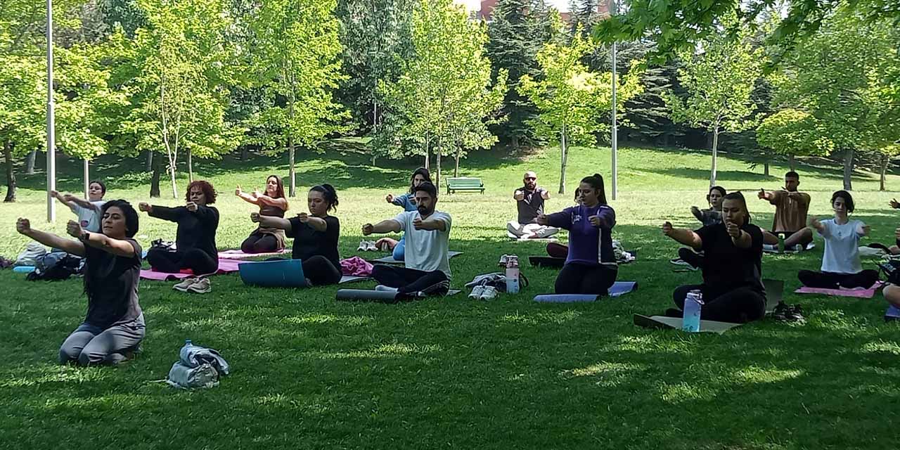 Eskişehir'de “Yoga Atölyesi” gençlerden büyük ilgi gördü