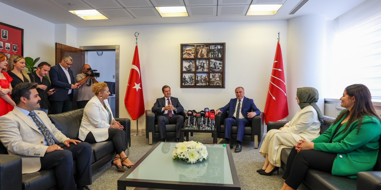 AK Parti'den CHP'ye bayram ziyareti