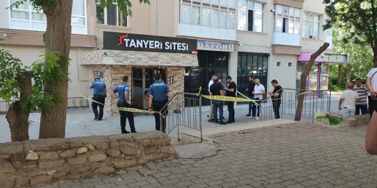 İlk önce 4 çocuk annesi kadını vurarak öldürdü sonra intihar etti