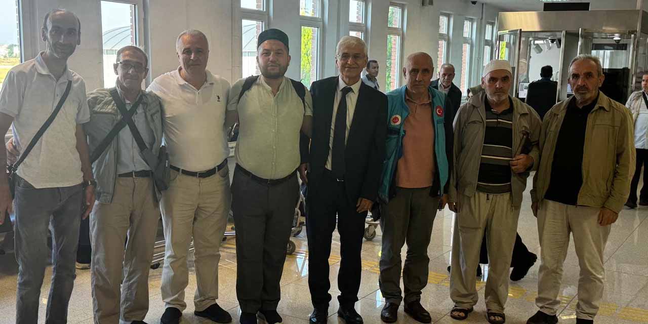 Eskişehir'den yola çıkan 164 kişilik hac kafilesi yurda döndü
