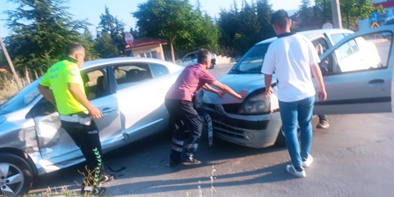 Kütahya'da feci kaza: 6 kişi yaralandı