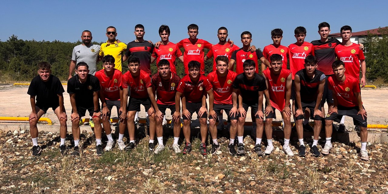 Eskişehirspor U19'da mesai başladı