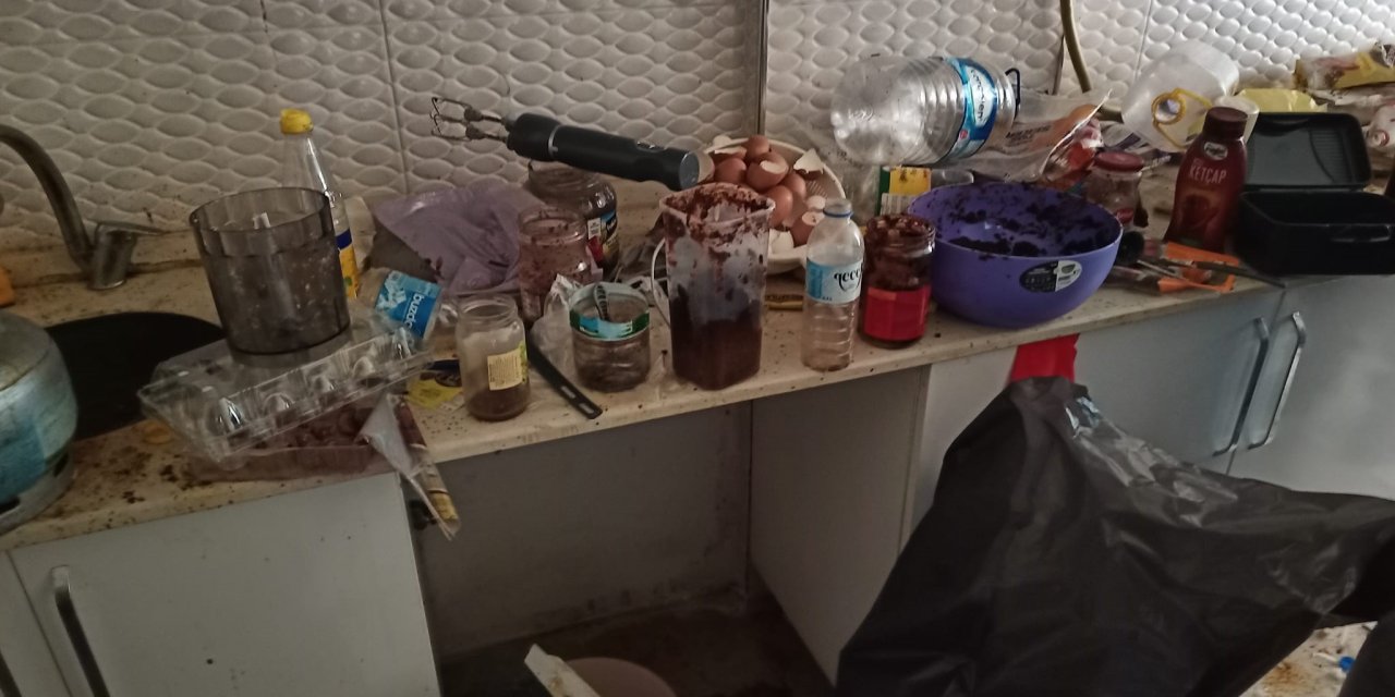 Eskişehir'de çöp ev mahkeme kararı ile temizlendi!
