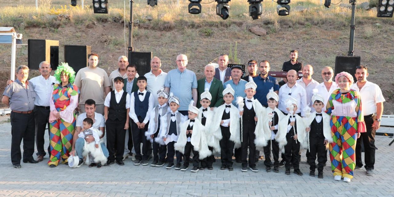 Çağlan Kayapınar Derneği’nden sünnet şöleni