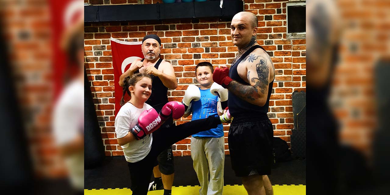 Aile boyu kickboks