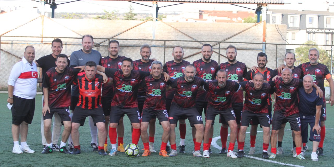 ARS Mühendislik Eskişehir Masterler şampiyon gibi (3-1)