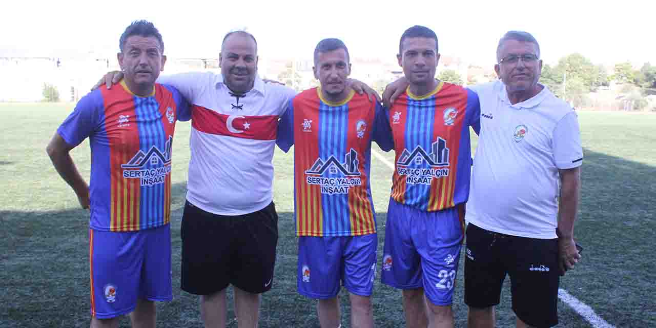 Mağusa'da üç tanıdık