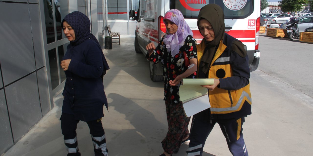 Sokak köpeğinin saldırdığı kadın tedavi altına alındı