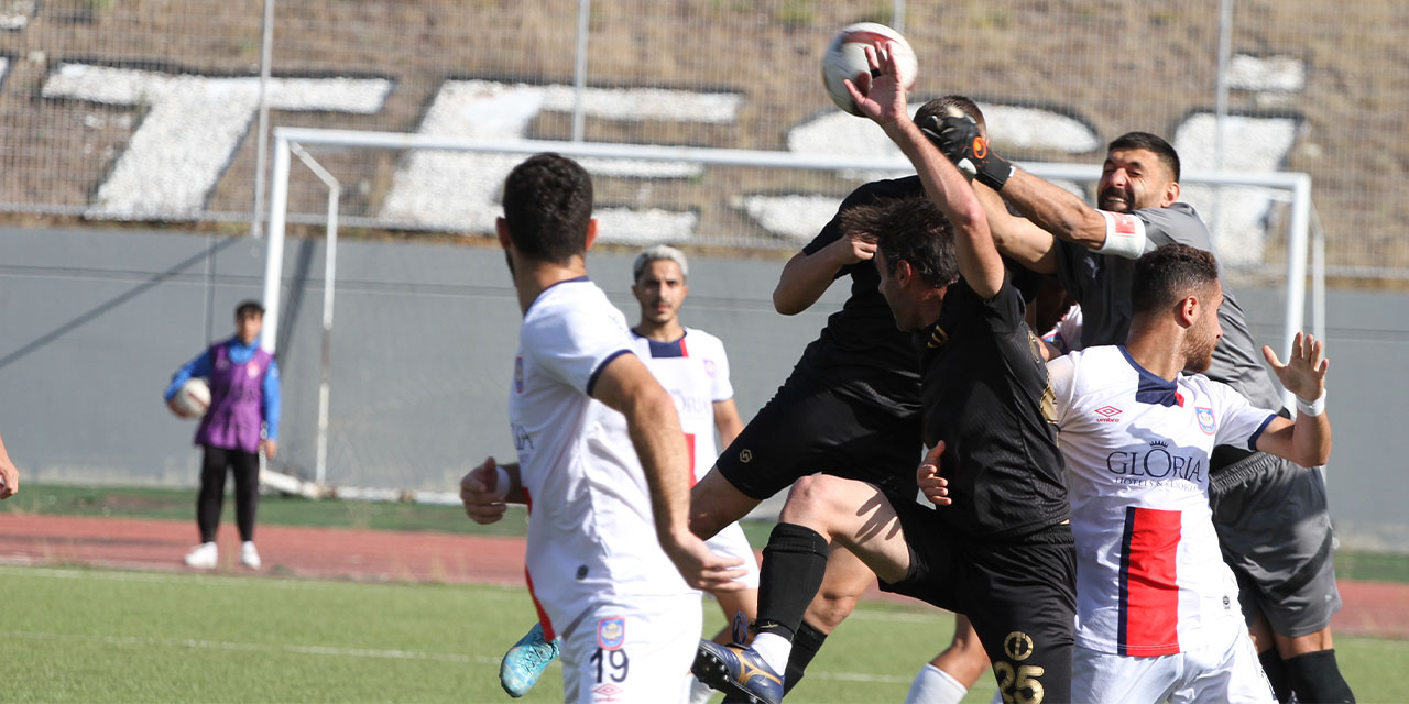Eskişehirspor'a 2 kaleci geliyor