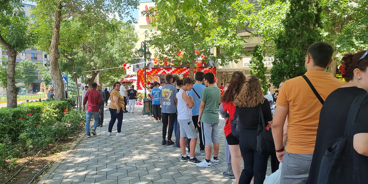 Eskişehir'de ücretsiz döner kuyruğu!