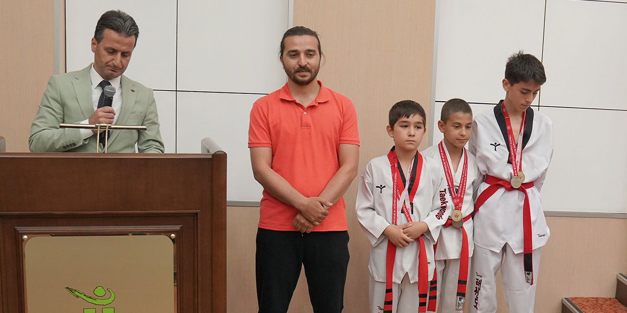 Eskişehirli sporcuların önemli başarıları böyle kutlandı