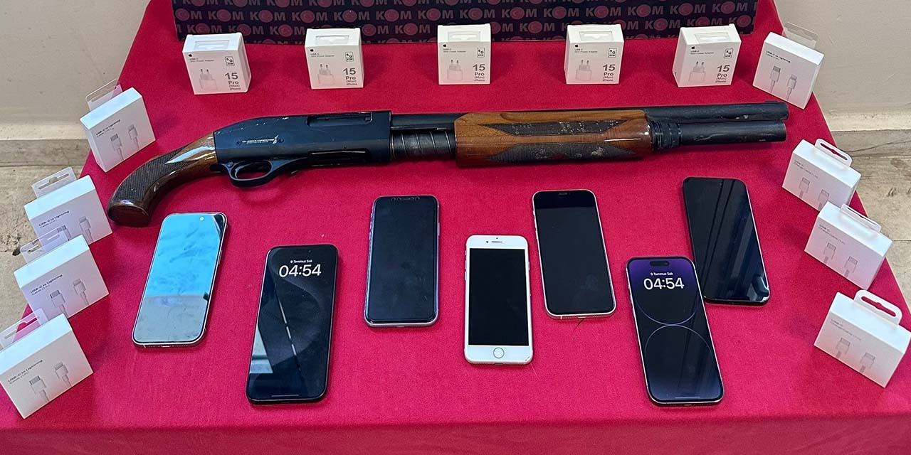 Eskişehir’de o dükkandan 350 bin liralık kaçak cep telefonu çıktı