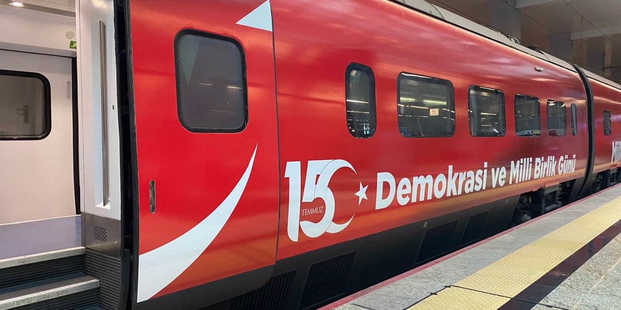 Özel hızlı tren Eskişehir'den İstanbul'a doğru yola çıktı