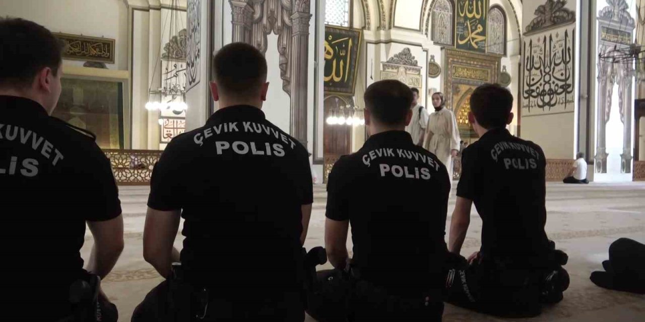 15 Temmuz Şehitleri için Ulucamii’de Kuran-ı Kerim okundu