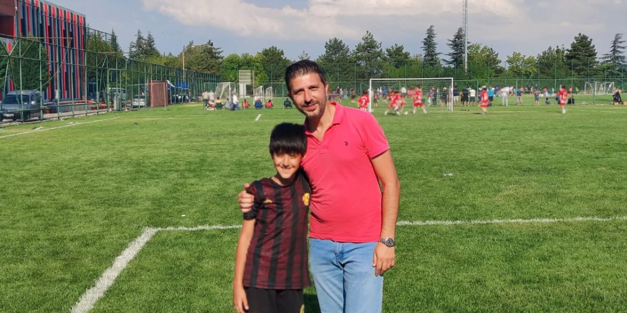 Eskişehirli sanatçının futbolcu oğlu...