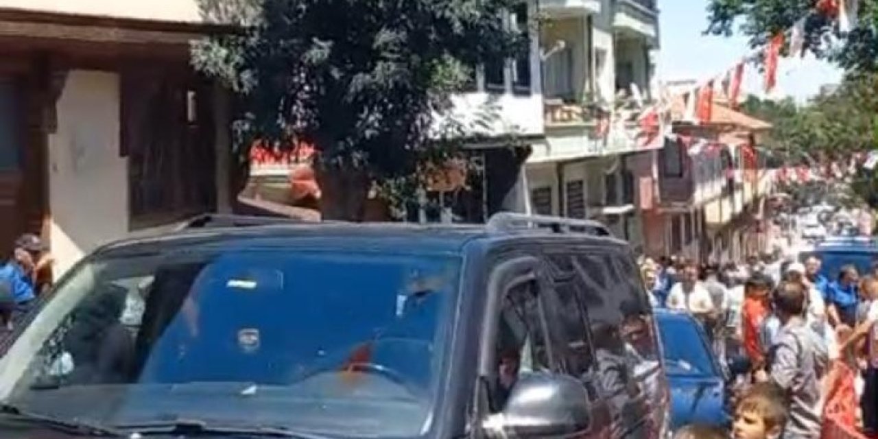 Vali ve protokol üyelerine araç engeli