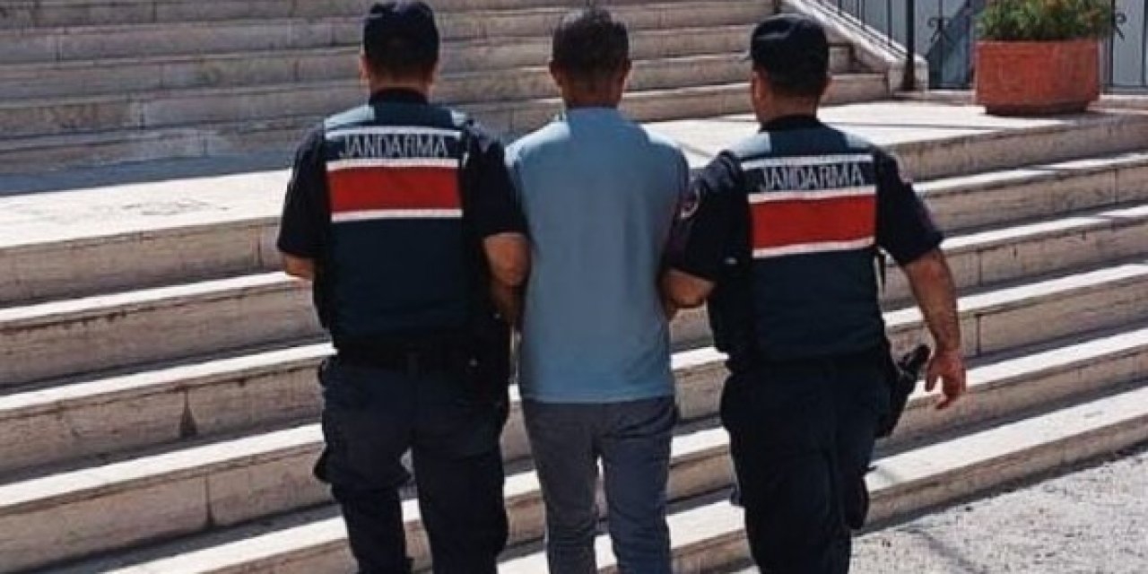 12 yıl 6 ay hapis cezası ile aranan şahıs jandarmadan kaçamadı