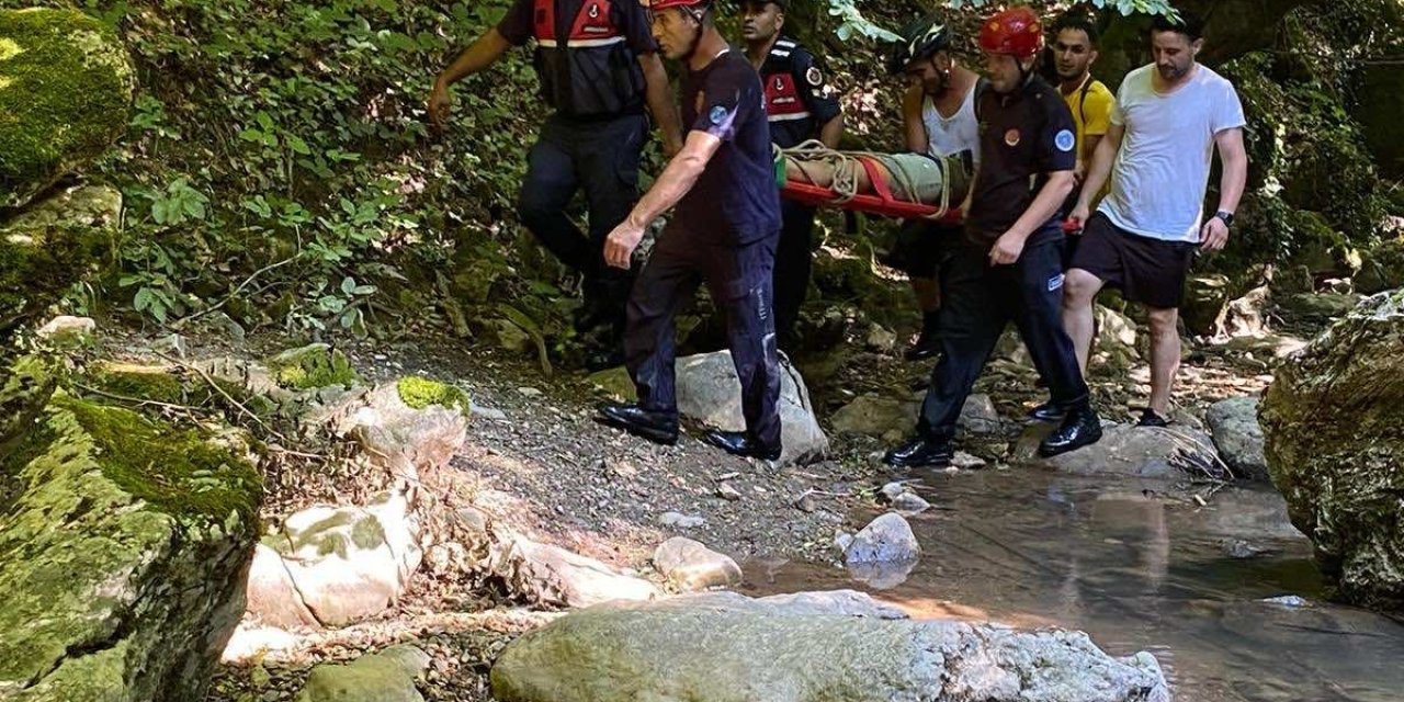 Fotoğraf çekilirken kanyondaki kayalıklardan düştü