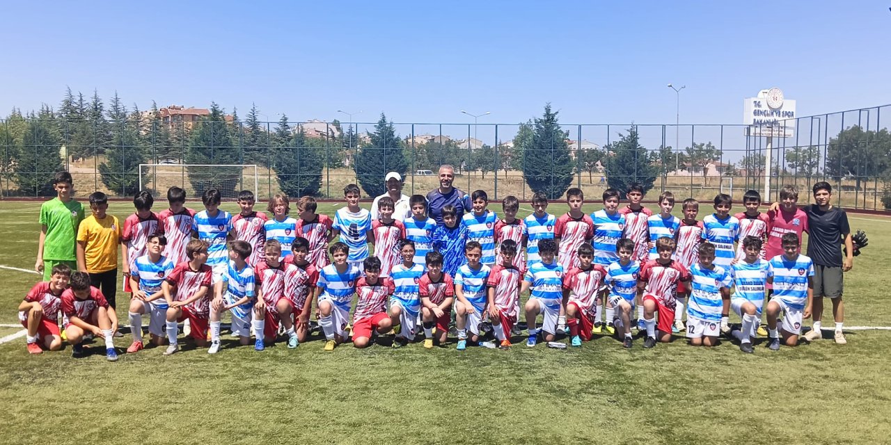 Eskişehir Alt Yapı Derneği ekibi Kütahyaspor’u ağırladı