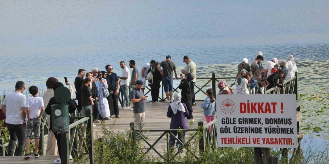Bolu’nun doğa harikasında tatilci yoğunluğu