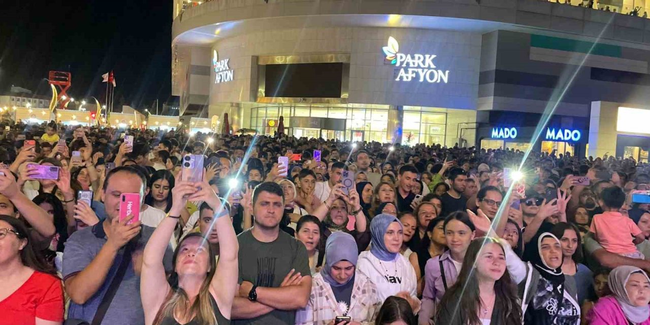 ‘Afyon Kahve Festivali’ Ayna konseri ile sona erdi