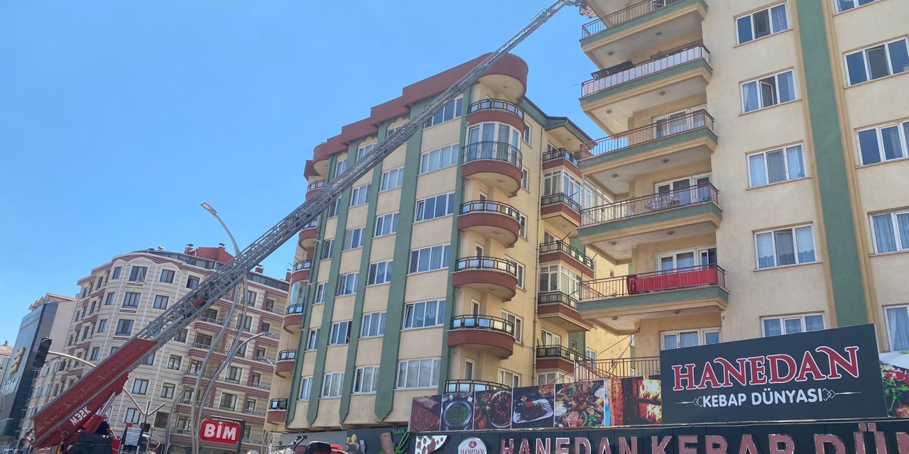 Afyonkarahisar’da çıkan yangın panik yarattı