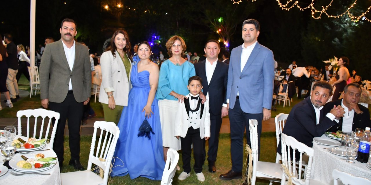 Durur ailesinin mutlu günü