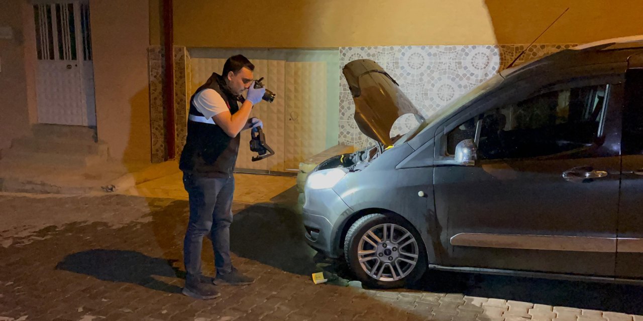 Eskişehir'de araç kundaklayan 2 şüpheli tutuklandı