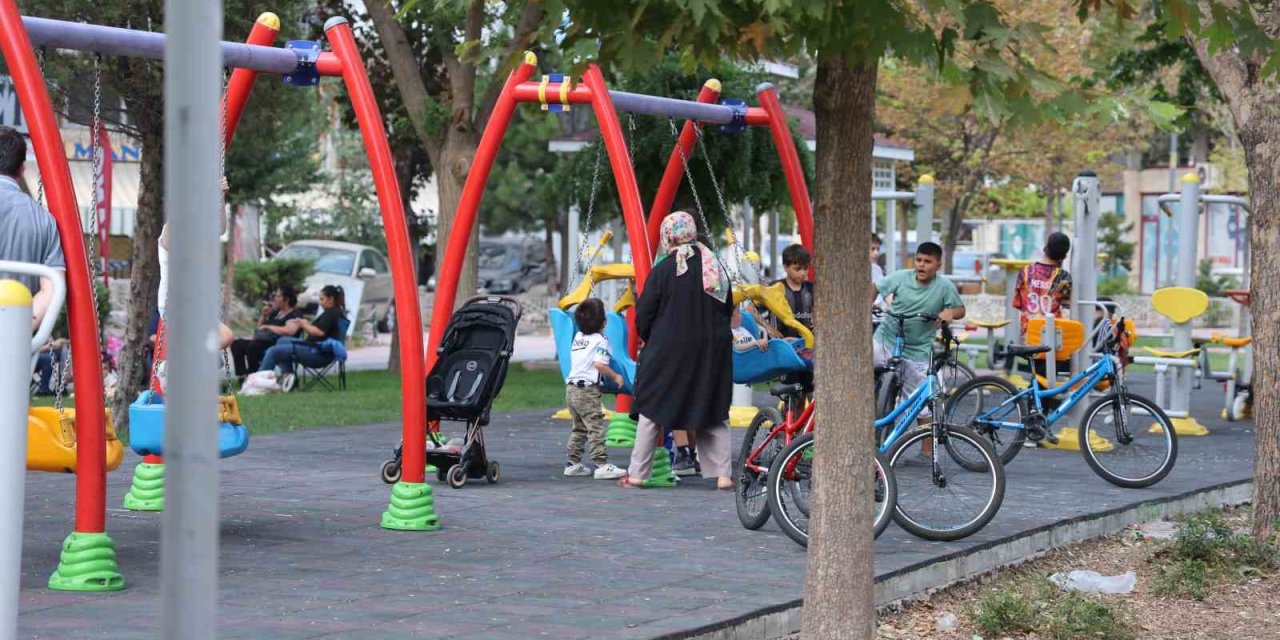 Çocukların ev kazaları için alınacak önlemler hayat kurtarıyor