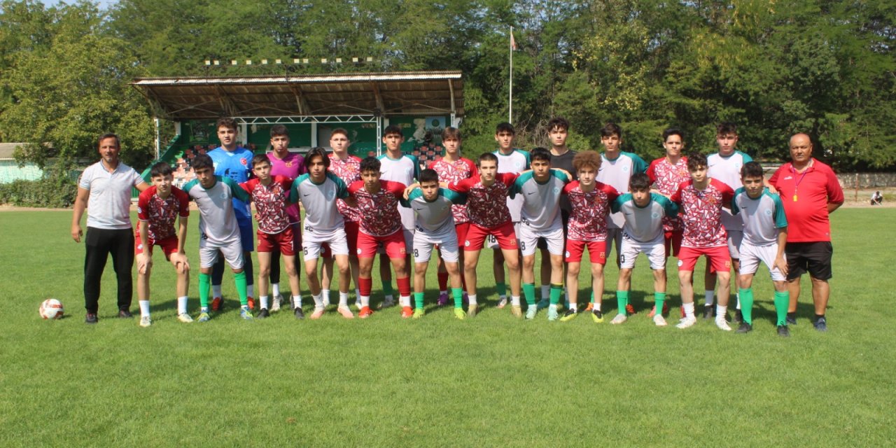 Özel maç yaptılar