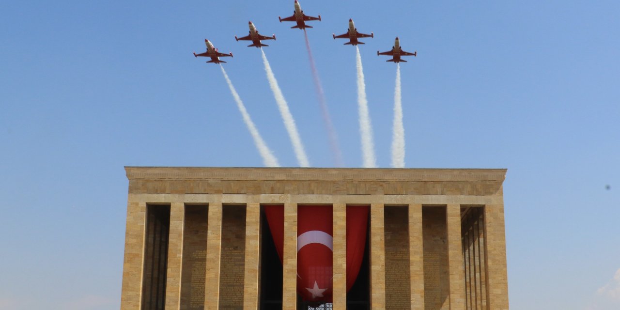 Türk Yıldızları Ata'sının huzurunda